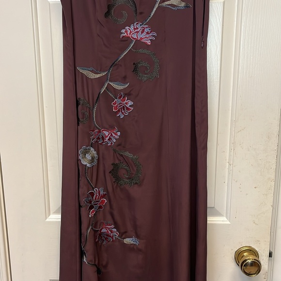 Sundance Purple Maxi Dress with Floral Design - Picture 3 of 11